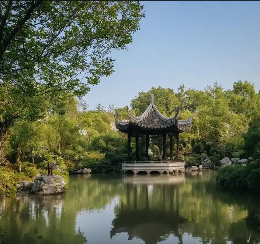 广西半雪餐饮有限公司